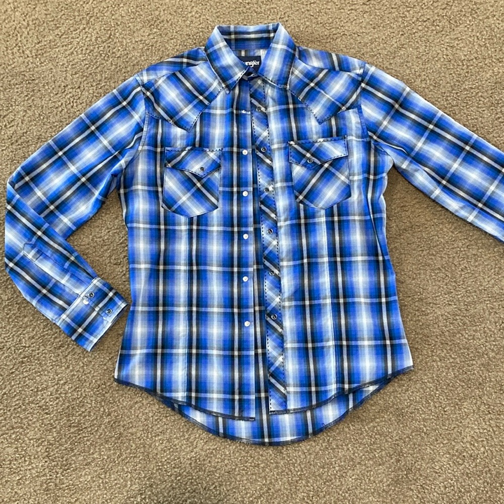 Wrangler Men’s Black Pearl Snap Blue Plaid Shirt
